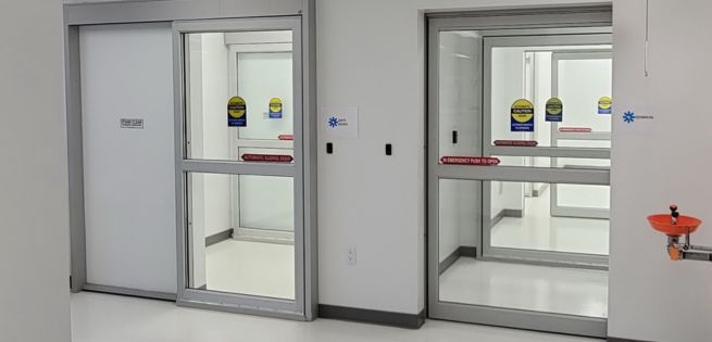 Cleanroom Door in a hospital