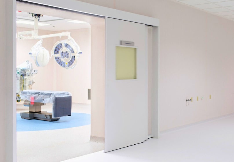 sliding door for a cleanroom